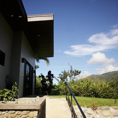 Jungle Home With King Beds -5 Minutes From The Beach ウビタ エクステリア 写真
